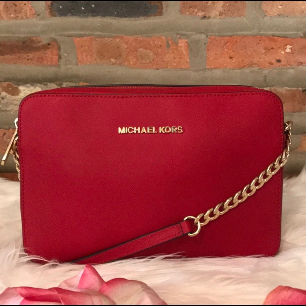 Jet Set Large Saffiano Leather Crossbody in Red